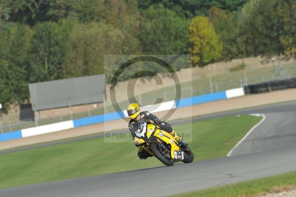 Motorcycle action photographs;Trackday digital images;donington;donington park leicestershire;donington photographs;event digital images;eventdigitalimages;no limits trackday;peter wileman photography;trackday;trackday photos