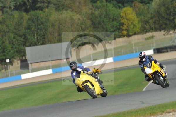 Motorcycle action photographs;Trackday digital images;donington;donington park leicestershire;donington photographs;event digital images;eventdigitalimages;no limits trackday;peter wileman photography;trackday;trackday photos