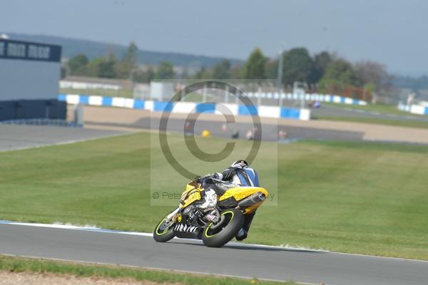 Motorcycle action photographs;Trackday digital images;donington;donington park leicestershire;donington photographs;event digital images;eventdigitalimages;no limits trackday;peter wileman photography;trackday;trackday photos