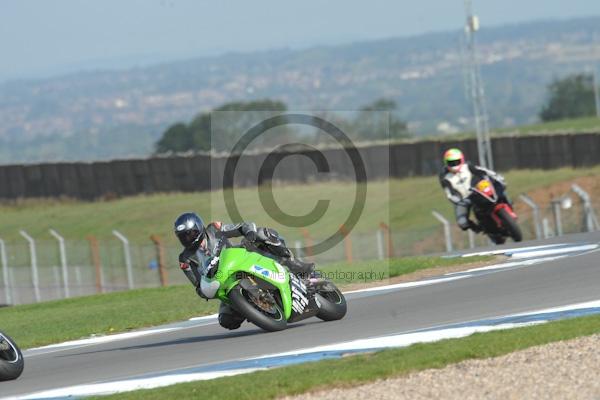 Motorcycle action photographs;Trackday digital images;donington;donington park leicestershire;donington photographs;event digital images;eventdigitalimages;no limits trackday;peter wileman photography;trackday;trackday photos