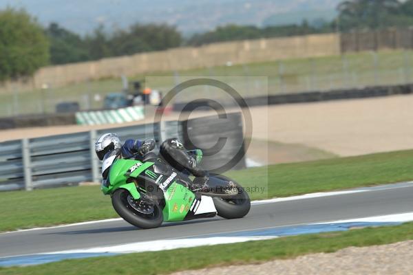 Motorcycle action photographs;Trackday digital images;donington;donington park leicestershire;donington photographs;event digital images;eventdigitalimages;no limits trackday;peter wileman photography;trackday;trackday photos