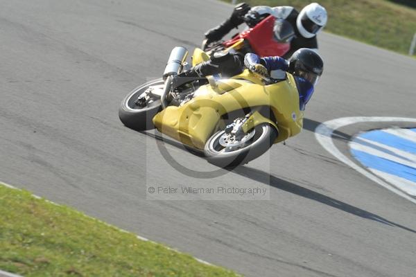 Motorcycle action photographs;Trackday digital images;donington;donington park leicestershire;donington photographs;event digital images;eventdigitalimages;no limits trackday;peter wileman photography;trackday;trackday photos