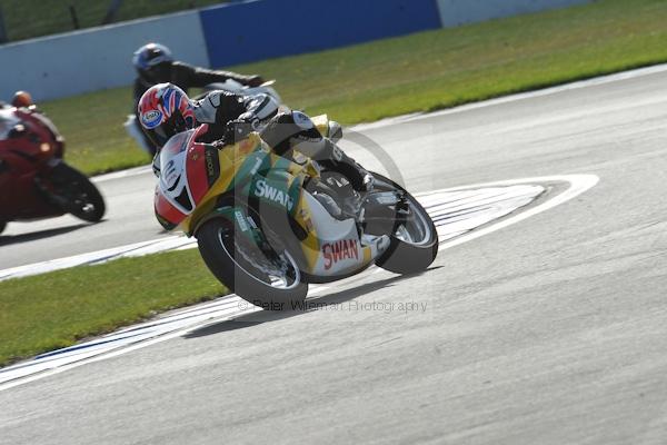 Motorcycle action photographs;Trackday digital images;donington;donington park leicestershire;donington photographs;event digital images;eventdigitalimages;no limits trackday;peter wileman photography;trackday;trackday photos