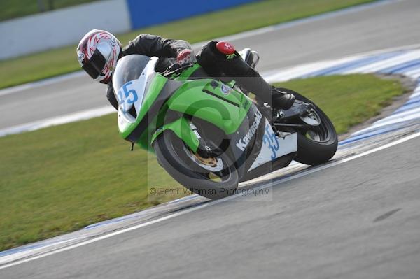 Motorcycle action photographs;Trackday digital images;donington;donington park leicestershire;donington photographs;event digital images;eventdigitalimages;no limits trackday;peter wileman photography;trackday;trackday photos