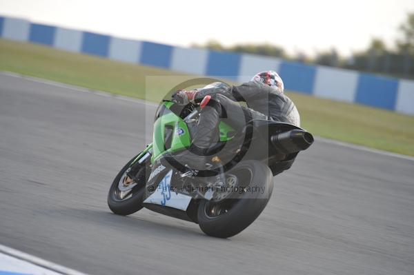 Motorcycle action photographs;Trackday digital images;donington;donington park leicestershire;donington photographs;event digital images;eventdigitalimages;no limits trackday;peter wileman photography;trackday;trackday photos