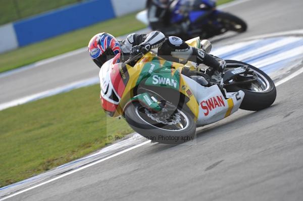 Motorcycle action photographs;Trackday digital images;donington;donington park leicestershire;donington photographs;event digital images;eventdigitalimages;no limits trackday;peter wileman photography;trackday;trackday photos