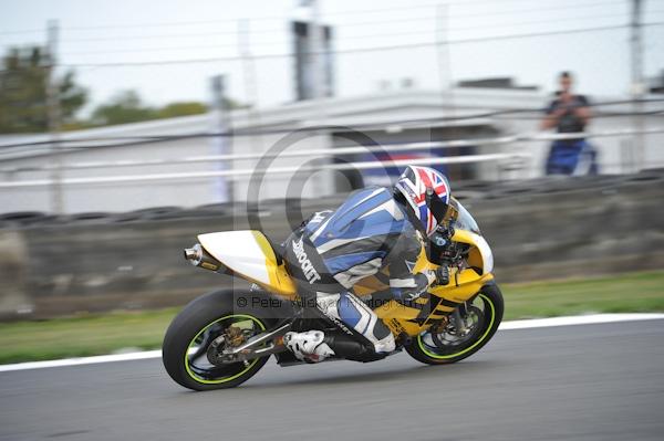 Motorcycle action photographs;Trackday digital images;donington;donington park leicestershire;donington photographs;event digital images;eventdigitalimages;no limits trackday;peter wileman photography;trackday;trackday photos