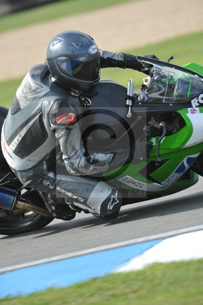 Motorcycle action photographs;Trackday digital images;donington;donington park leicestershire;donington photographs;event digital images;eventdigitalimages;no limits trackday;peter wileman photography;trackday;trackday photos