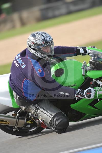 Motorcycle action photographs;Trackday digital images;donington;donington park leicestershire;donington photographs;event digital images;eventdigitalimages;no limits trackday;peter wileman photography;trackday;trackday photos