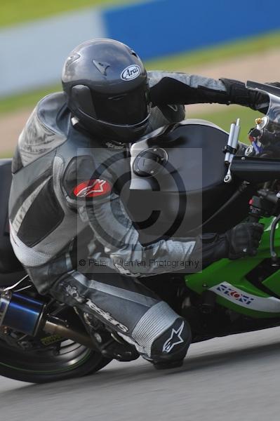 Motorcycle action photographs;Trackday digital images;donington;donington park leicestershire;donington photographs;event digital images;eventdigitalimages;no limits trackday;peter wileman photography;trackday;trackday photos