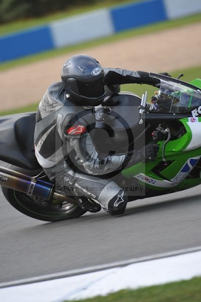 Motorcycle action photographs;Trackday digital images;donington;donington park leicestershire;donington photographs;event digital images;eventdigitalimages;no limits trackday;peter wileman photography;trackday;trackday photos