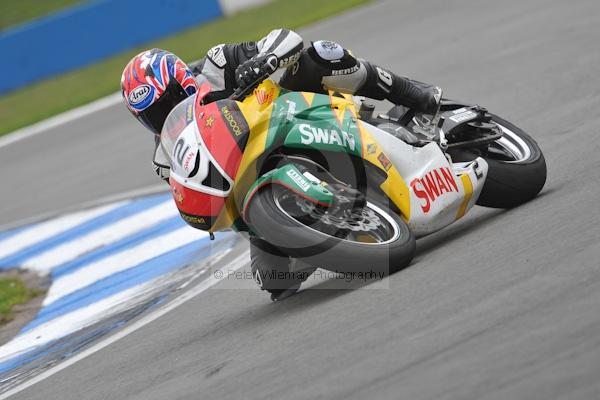 Motorcycle action photographs;Trackday digital images;donington;donington park leicestershire;donington photographs;event digital images;eventdigitalimages;no limits trackday;peter wileman photography;trackday;trackday photos