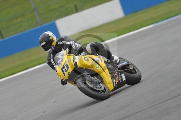 Motorcycle action photographs;Trackday digital images;donington;donington park leicestershire;donington photographs;event digital images;eventdigitalimages;no limits trackday;peter wileman photography;trackday;trackday photos