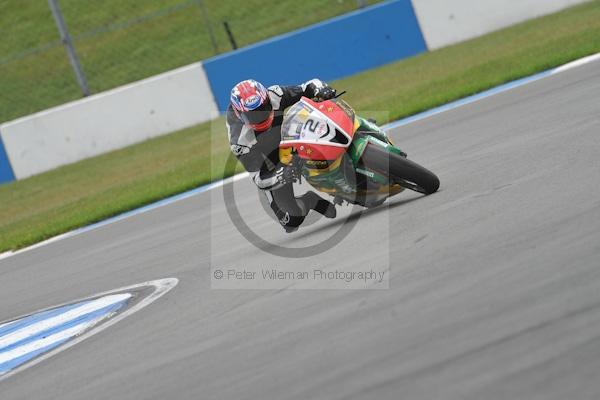 Motorcycle action photographs;Trackday digital images;donington;donington park leicestershire;donington photographs;event digital images;eventdigitalimages;no limits trackday;peter wileman photography;trackday;trackday photos