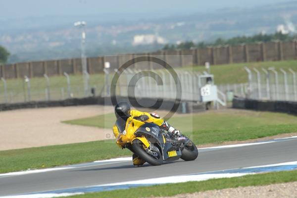 Motorcycle action photographs;Trackday digital images;donington;donington park leicestershire;donington photographs;event digital images;eventdigitalimages;no limits trackday;peter wileman photography;trackday;trackday photos