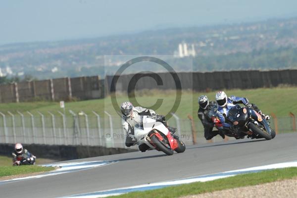 Motorcycle action photographs;Trackday digital images;donington;donington park leicestershire;donington photographs;event digital images;eventdigitalimages;no limits trackday;peter wileman photography;trackday;trackday photos