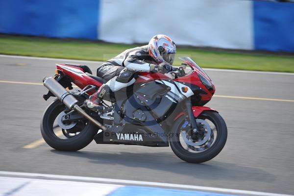 Motorcycle action photographs;Trackday digital images;donington;donington park leicestershire;donington photographs;event digital images;eventdigitalimages;no limits trackday;peter wileman photography;trackday;trackday photos