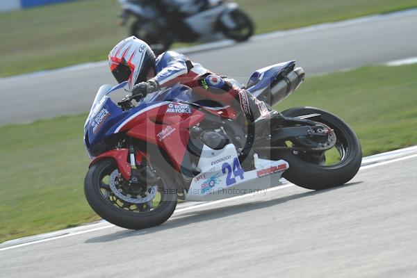 Motorcycle action photographs;Trackday digital images;donington;donington park leicestershire;donington photographs;event digital images;eventdigitalimages;no limits trackday;peter wileman photography;trackday;trackday photos
