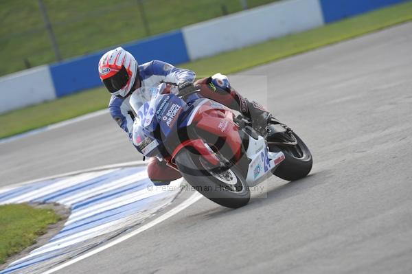 Motorcycle action photographs;Trackday digital images;donington;donington park leicestershire;donington photographs;event digital images;eventdigitalimages;no limits trackday;peter wileman photography;trackday;trackday photos