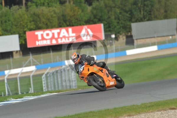 Motorcycle action photographs;Trackday digital images;donington;donington park leicestershire;donington photographs;event digital images;eventdigitalimages;no limits trackday;peter wileman photography;trackday;trackday photos