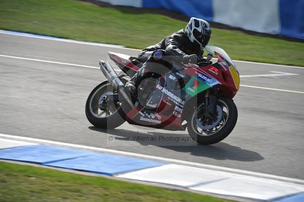 Motorcycle action photographs;Trackday digital images;donington;donington park leicestershire;donington photographs;event digital images;eventdigitalimages;no limits trackday;peter wileman photography;trackday;trackday photos
