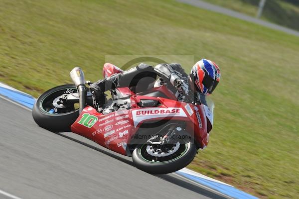 Motorcycle action photographs;Trackday digital images;donington;donington park leicestershire;donington photographs;event digital images;eventdigitalimages;no limits trackday;peter wileman photography;trackday;trackday photos