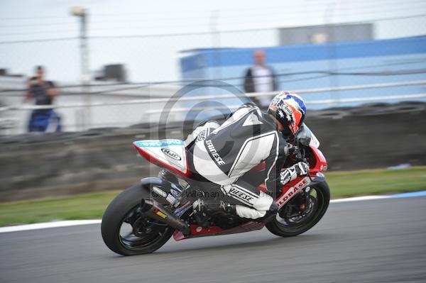 Motorcycle action photographs;Trackday digital images;donington;donington park leicestershire;donington photographs;event digital images;eventdigitalimages;no limits trackday;peter wileman photography;trackday;trackday photos