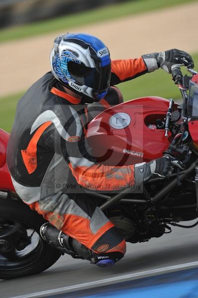 Motorcycle action photographs;Trackday digital images;donington;donington park leicestershire;donington photographs;event digital images;eventdigitalimages;no limits trackday;peter wileman photography;trackday;trackday photos