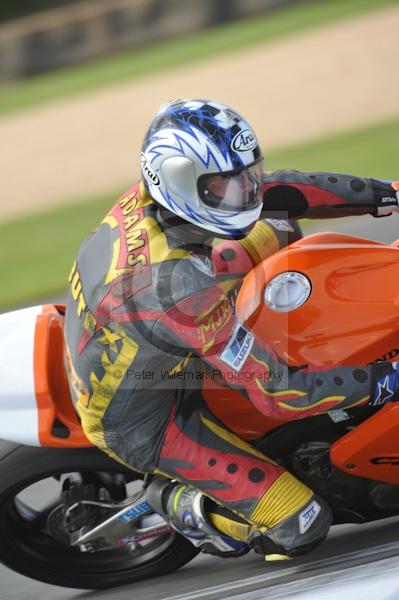 Motorcycle action photographs;Trackday digital images;donington;donington park leicestershire;donington photographs;event digital images;eventdigitalimages;no limits trackday;peter wileman photography;trackday;trackday photos