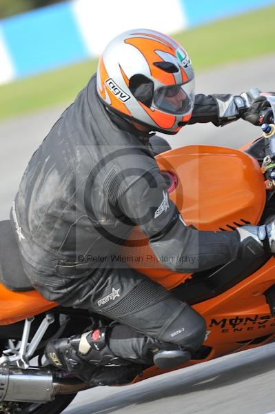 Motorcycle action photographs;Trackday digital images;donington;donington park leicestershire;donington photographs;event digital images;eventdigitalimages;no limits trackday;peter wileman photography;trackday;trackday photos