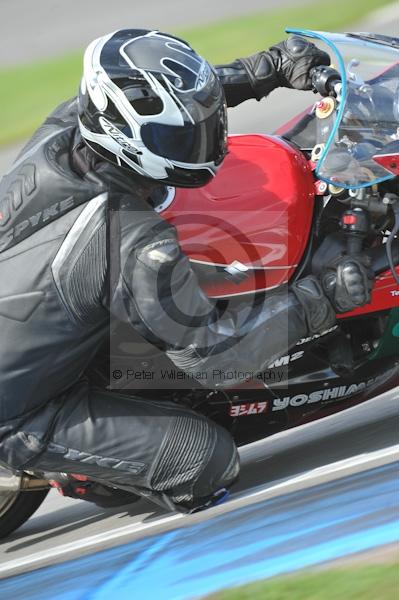 Motorcycle action photographs;Trackday digital images;donington;donington park leicestershire;donington photographs;event digital images;eventdigitalimages;no limits trackday;peter wileman photography;trackday;trackday photos