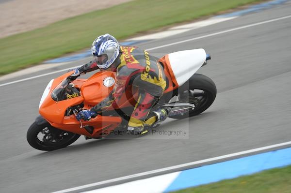 Motorcycle action photographs;Trackday digital images;donington;donington park leicestershire;donington photographs;event digital images;eventdigitalimages;no limits trackday;peter wileman photography;trackday;trackday photos