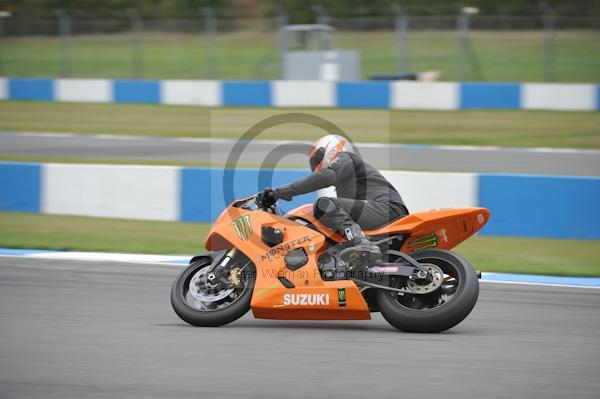 Motorcycle action photographs;Trackday digital images;donington;donington park leicestershire;donington photographs;event digital images;eventdigitalimages;no limits trackday;peter wileman photography;trackday;trackday photos