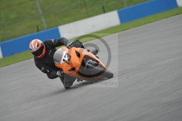 Motorcycle action photographs;Trackday digital images;donington;donington park leicestershire;donington photographs;event digital images;eventdigitalimages;no limits trackday;peter wileman photography;trackday;trackday photos