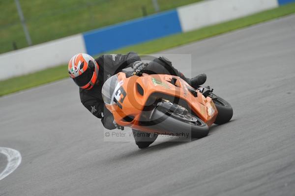 Motorcycle action photographs;Trackday digital images;donington;donington park leicestershire;donington photographs;event digital images;eventdigitalimages;no limits trackday;peter wileman photography;trackday;trackday photos