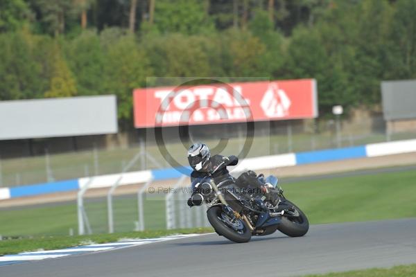 Motorcycle action photographs;Trackday digital images;donington;donington park leicestershire;donington photographs;event digital images;eventdigitalimages;no limits trackday;peter wileman photography;trackday;trackday photos