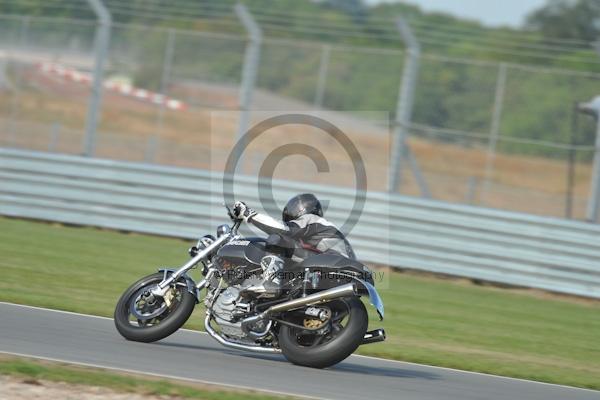 Motorcycle action photographs;Trackday digital images;donington;donington park leicestershire;donington photographs;event digital images;eventdigitalimages;no limits trackday;peter wileman photography;trackday;trackday photos