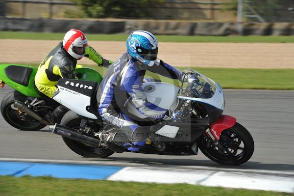 Motorcycle action photographs;Trackday digital images;donington;donington park leicestershire;donington photographs;event digital images;eventdigitalimages;no limits trackday;peter wileman photography;trackday;trackday photos