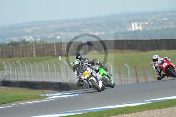 Motorcycle action photographs;Trackday digital images;donington;donington park leicestershire;donington photographs;event digital images;eventdigitalimages;no limits trackday;peter wileman photography;trackday;trackday photos