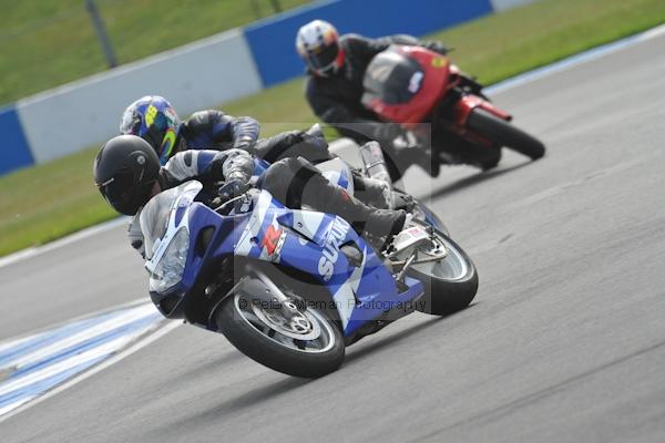 Motorcycle action photographs;Trackday digital images;donington;donington park leicestershire;donington photographs;event digital images;eventdigitalimages;no limits trackday;peter wileman photography;trackday;trackday photos