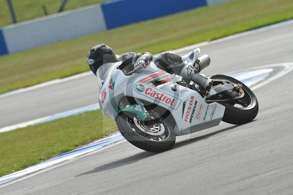 Motorcycle action photographs;Trackday digital images;donington;donington park leicestershire;donington photographs;event digital images;eventdigitalimages;no limits trackday;peter wileman photography;trackday;trackday photos