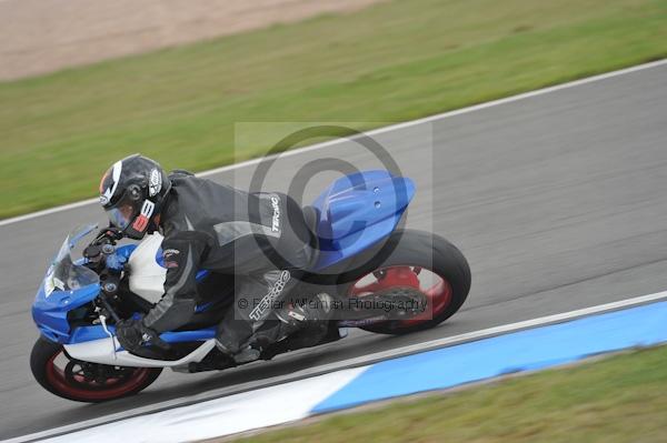 Motorcycle action photographs;Trackday digital images;donington;donington park leicestershire;donington photographs;event digital images;eventdigitalimages;no limits trackday;peter wileman photography;trackday;trackday photos