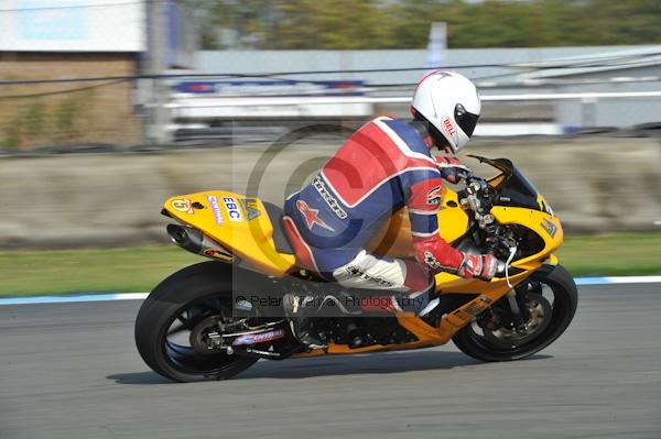 Motorcycle action photographs;Trackday digital images;donington;donington park leicestershire;donington photographs;event digital images;eventdigitalimages;no limits trackday;peter wileman photography;trackday;trackday photos