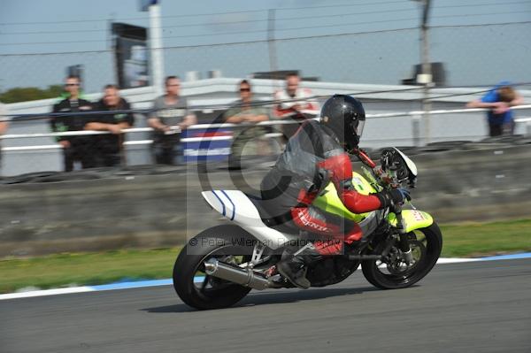 Motorcycle action photographs;Trackday digital images;donington;donington park leicestershire;donington photographs;event digital images;eventdigitalimages;no limits trackday;peter wileman photography;trackday;trackday photos