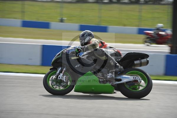 Motorcycle action photographs;Trackday digital images;donington;donington park leicestershire;donington photographs;event digital images;eventdigitalimages;no limits trackday;peter wileman photography;trackday;trackday photos