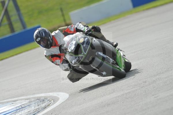 Motorcycle action photographs;Trackday digital images;donington;donington park leicestershire;donington photographs;event digital images;eventdigitalimages;no limits trackday;peter wileman photography;trackday;trackday photos