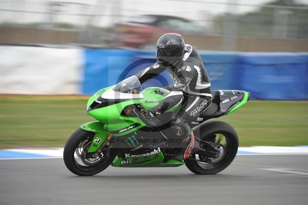 Motorcycle action photographs;Trackday digital images;donington;donington park leicestershire;donington photographs;event digital images;eventdigitalimages;no limits trackday;peter wileman photography;trackday;trackday photos