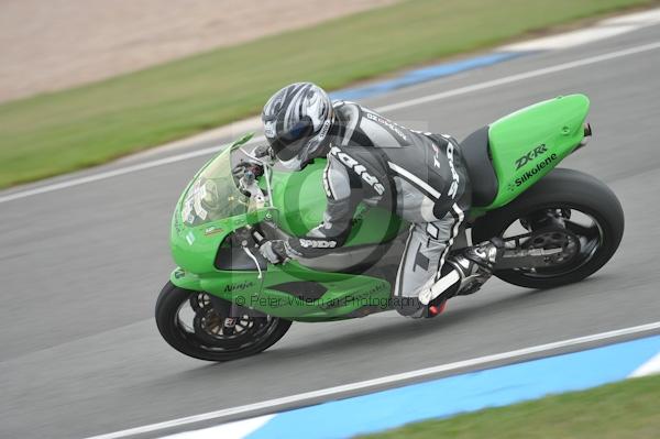 Motorcycle action photographs;Trackday digital images;donington;donington park leicestershire;donington photographs;event digital images;eventdigitalimages;no limits trackday;peter wileman photography;trackday;trackday photos