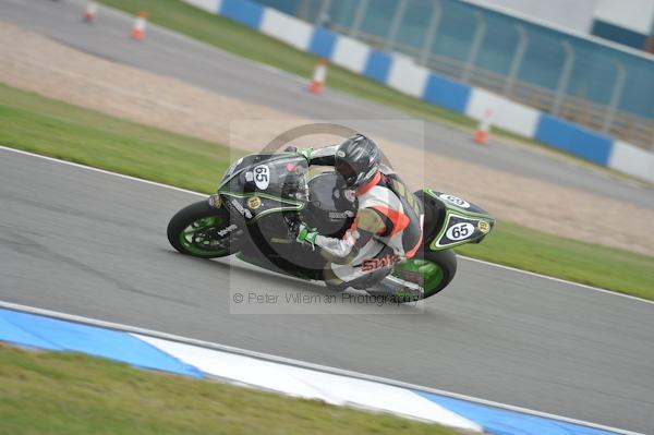 Motorcycle action photographs;Trackday digital images;donington;donington park leicestershire;donington photographs;event digital images;eventdigitalimages;no limits trackday;peter wileman photography;trackday;trackday photos