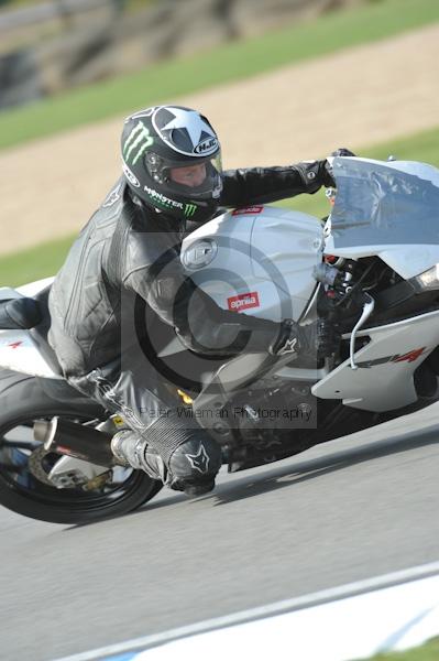 Motorcycle action photographs;Trackday digital images;donington;donington park leicestershire;donington photographs;event digital images;eventdigitalimages;no limits trackday;peter wileman photography;trackday;trackday photos